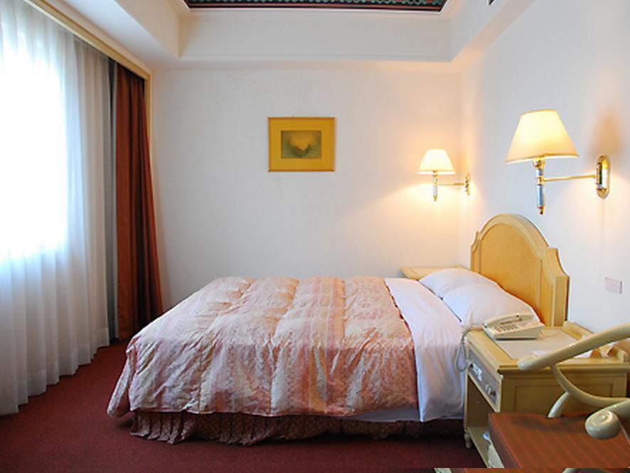 Hotel Flowers تايبيه المظهر الخارجي الصورة